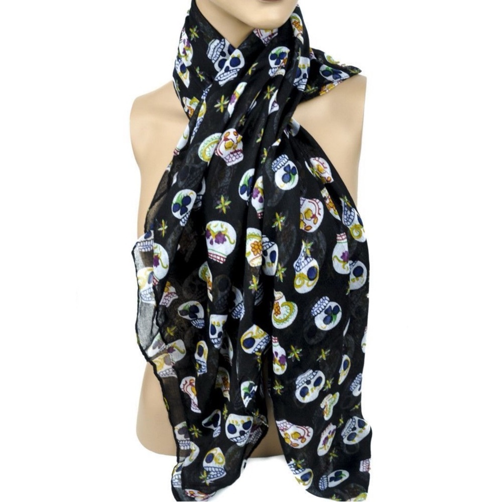 (+FREE GIFT) Tumblr Inspired Skull Pattern Scarf